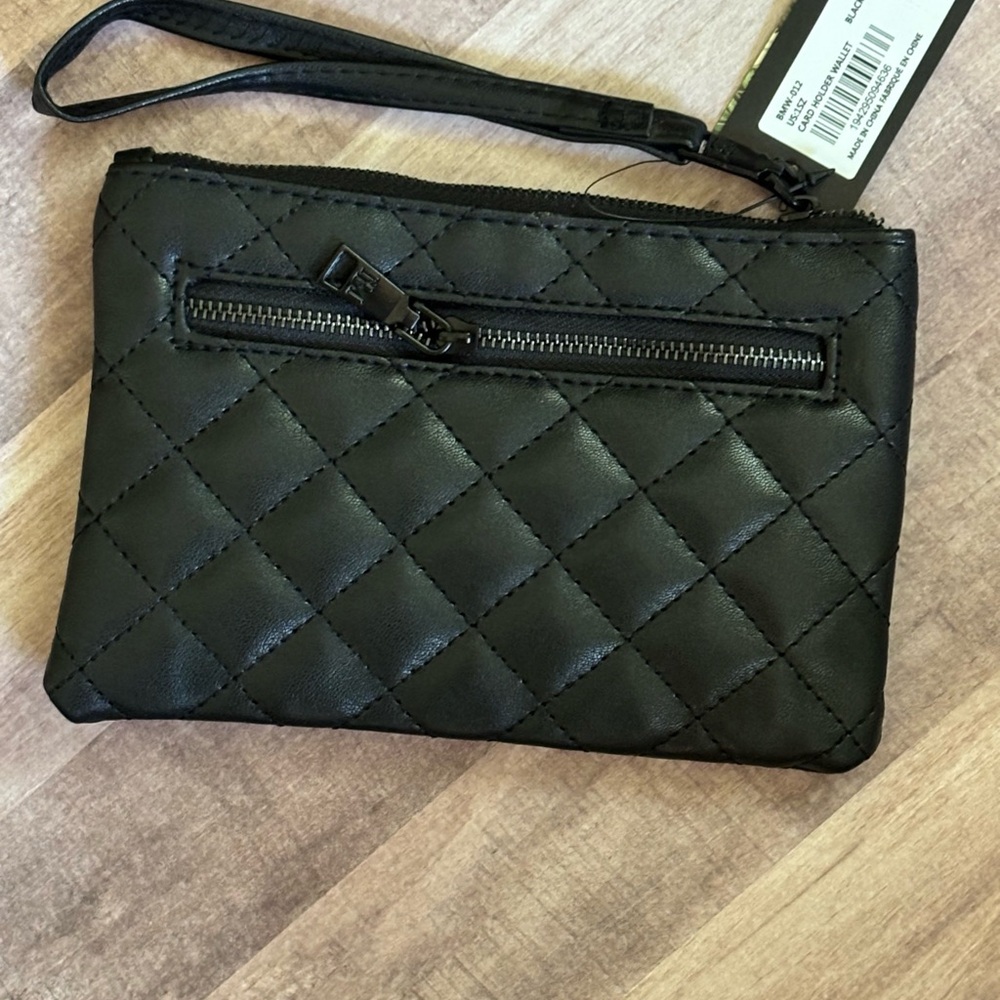 Badgley Mischka Minimalist Black Quilted Wristlet - Picture 2 of 8